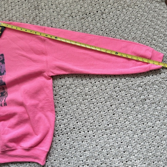 Aliens of Brooklyn Taylor Swift The Era Tour Sweater L NWT - Picture 9 of 11